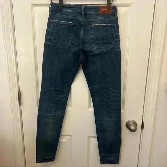 NWT ZARA • Mid Rise Dark Wash The Skinny Jean Sz 6 - Picture 7 of 9